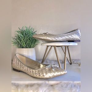 Marc Fisher Apala Metallic Gold Woven Slip on Flats with Bow, 8M